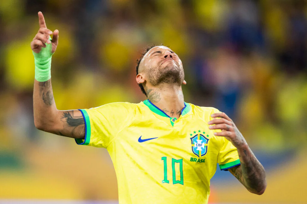 Quelques jours après la Coupe du Monde, Neymar annonce officiellement sa retraite internationale
