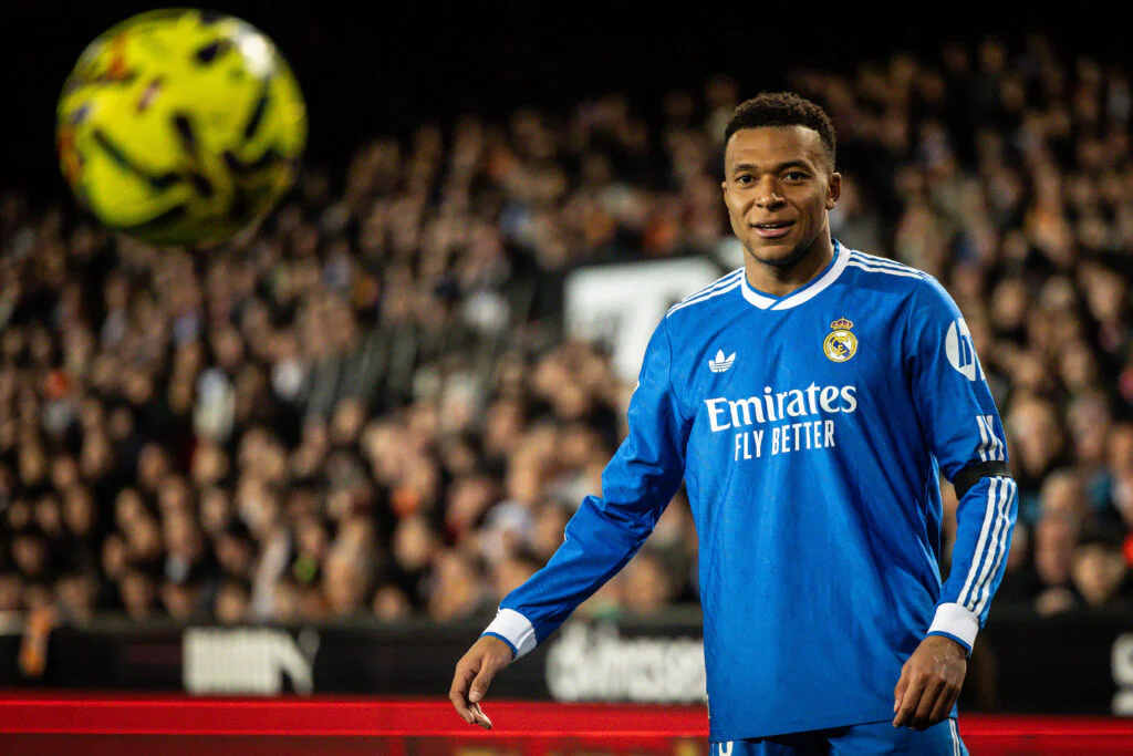 Real Madrid : Mbappé sauve sa saison avec un trophée, sa consécration personnelle est officielle