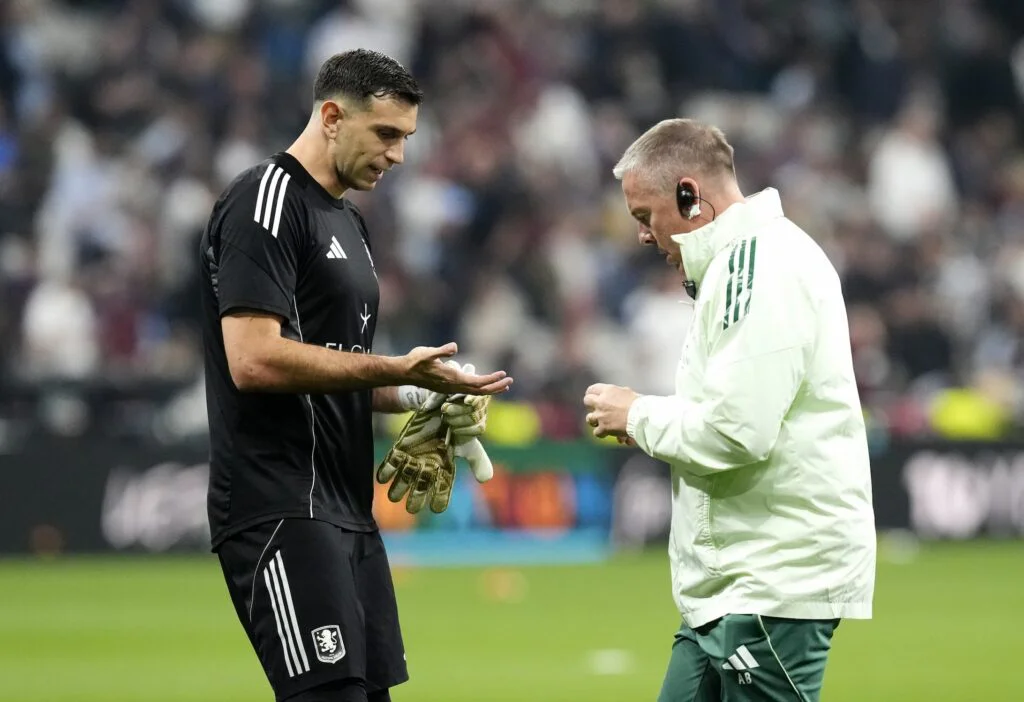 Coupe du monde 2026 : la blessure de « Dibu » Martinez fait trembler l’Argentine