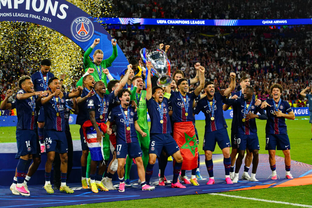 Aya Nakamura interrompt son concert après la victoire du PSG en Ligue des Champions !