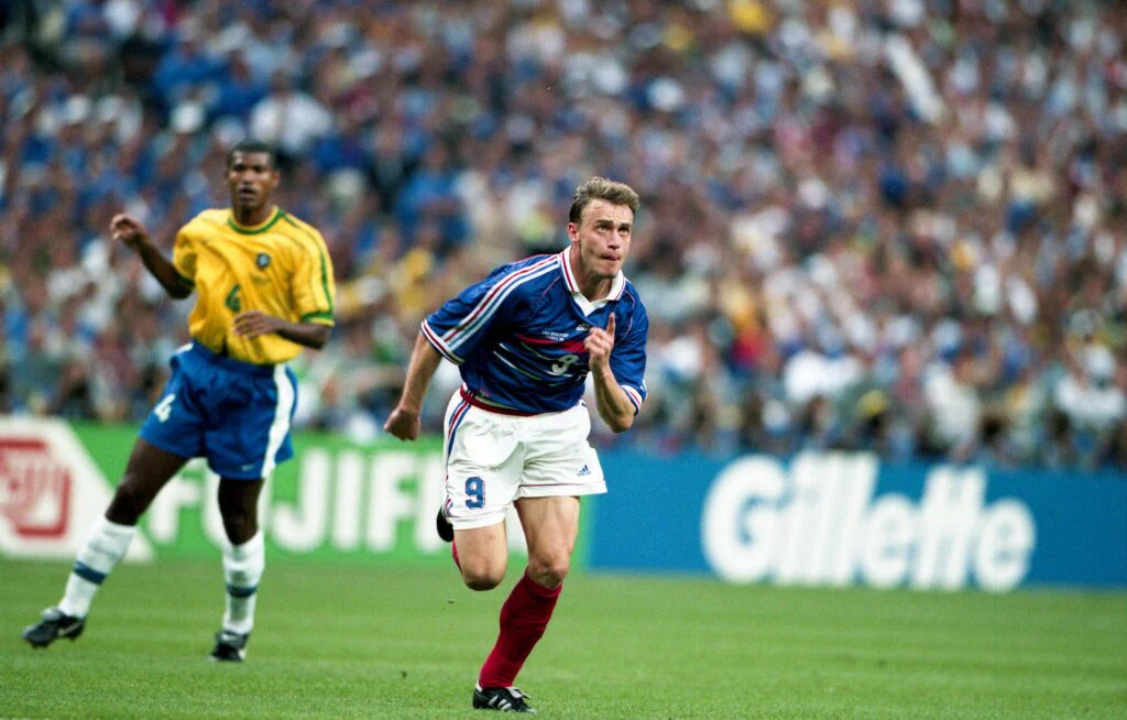 « Il nous manque » : Les mots forts de Manu Petit sur Stéphane Guivarc’h