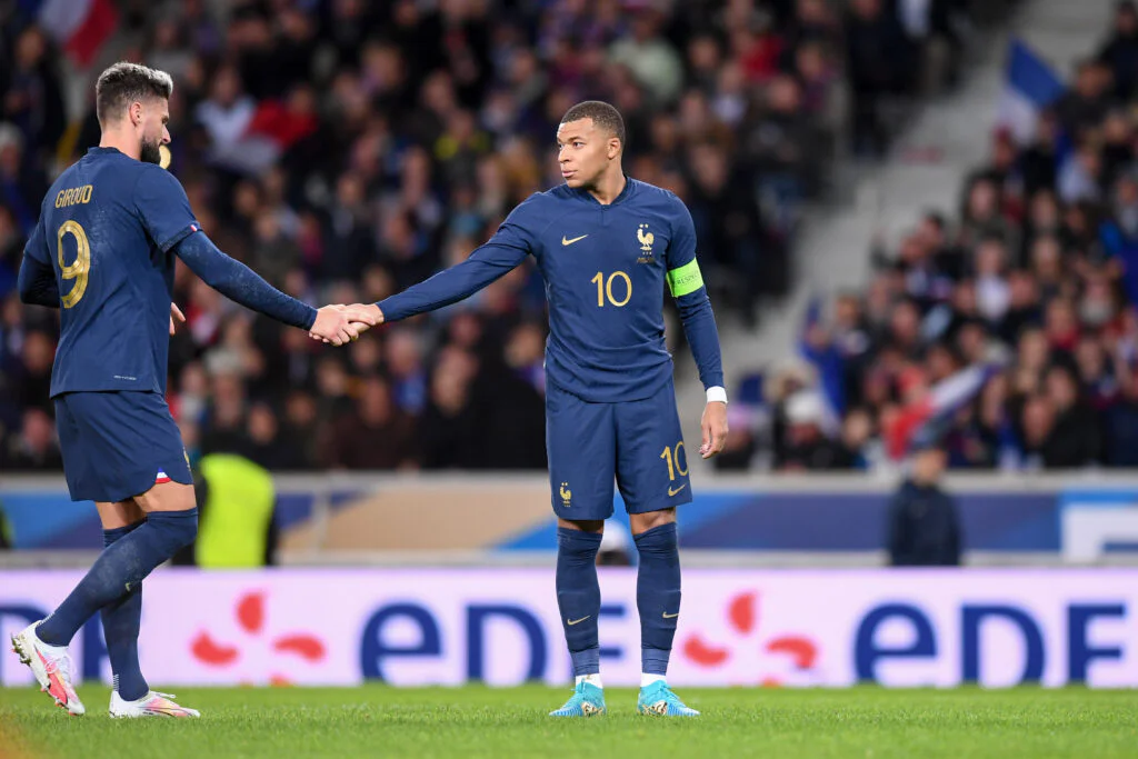 Coupe du monde 2026 : le geste classe de Giroud envers Mbappé après la chute de son record