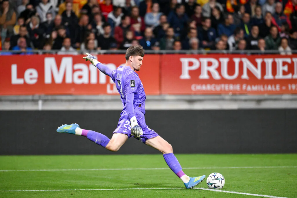Mercato : Ewen Jaouen va signer chez un cador de la Premier League