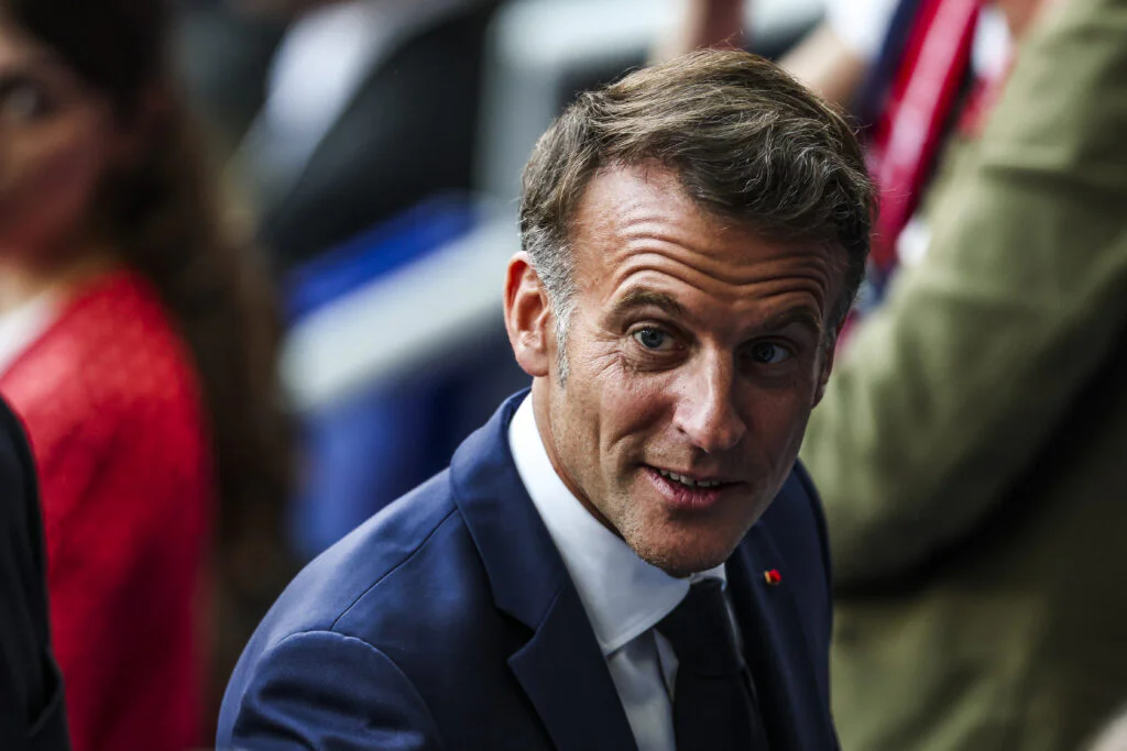 Comment Emmanuel Macron a joué un rôle pour intervenir dans le projet d’investissements privés à la FIFA