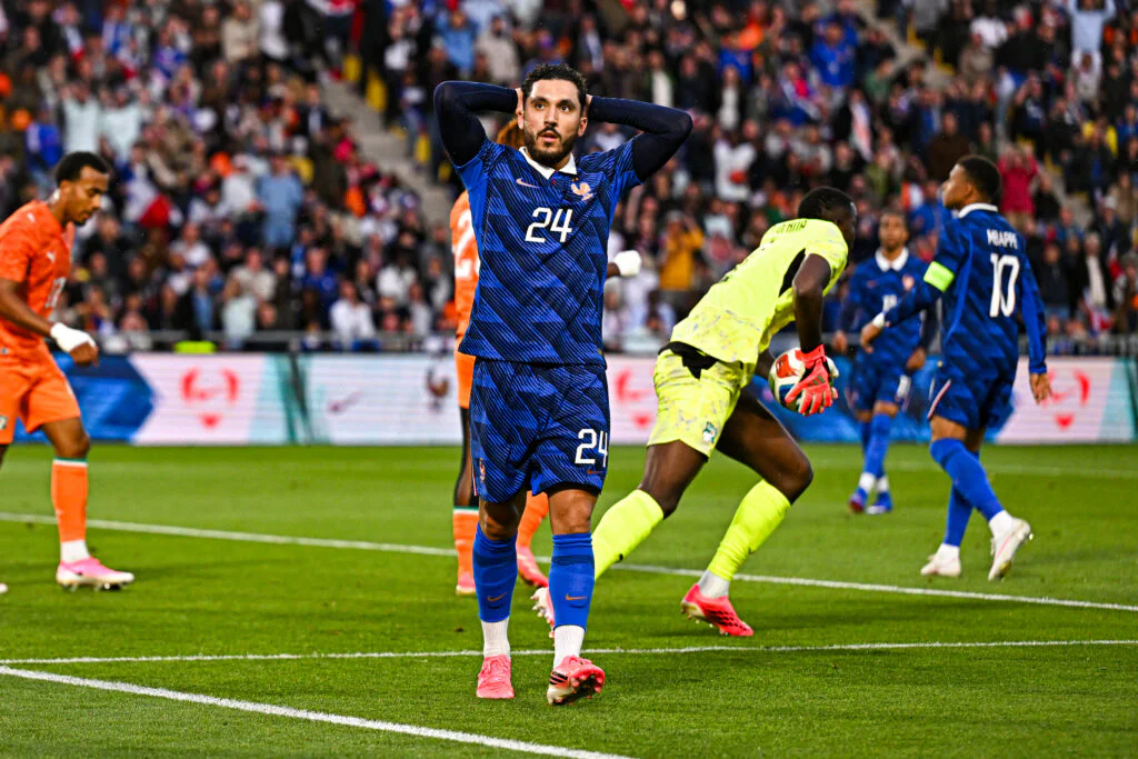 « On reviendra plus forts » : la promesse de Rayan Cherki aux supporters des Bleus