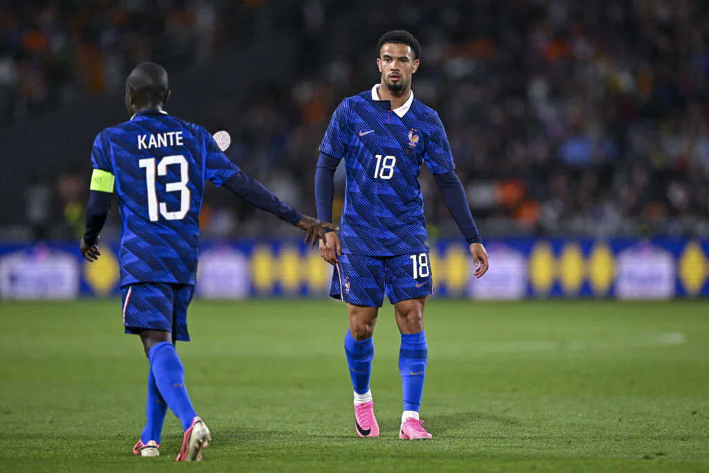 Coupe du monde 2026 : la pièce de l’hôtel des Bleus interdite à Warren Zaïre-Emery