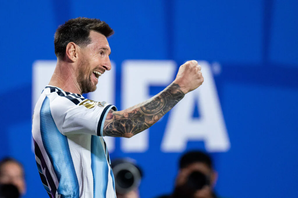 Argentine – Algérie : les trois buts du triplé de Messi en vidéo
