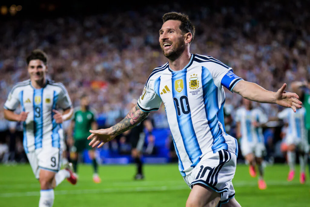 Coupe du monde 2026 : après des « jours difficiles », Messi répond par un triplé royal