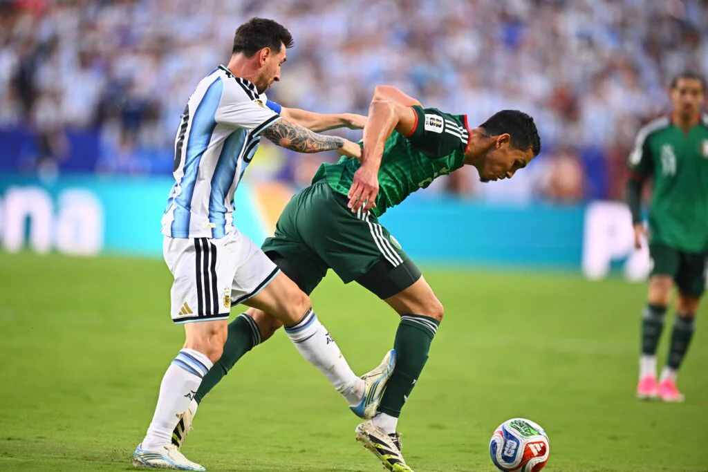Argentine : Enorme polémique autour de Lionel Messi après un rouge oublié