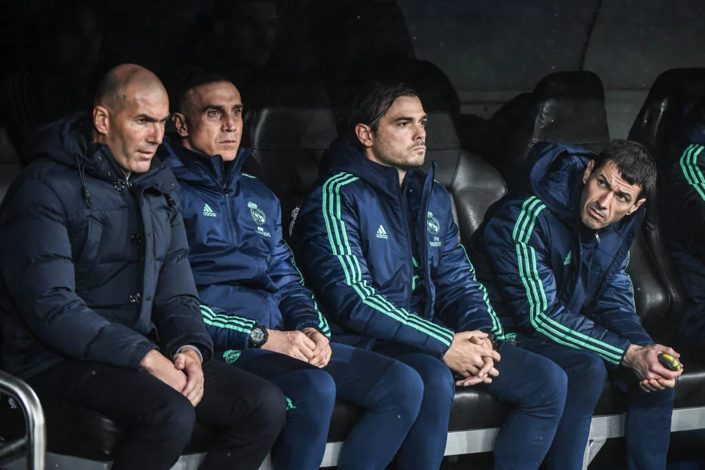 Zidane fait le ménage : le staff de Deschamps entièrement remercié, ses hommes du Real débarquent