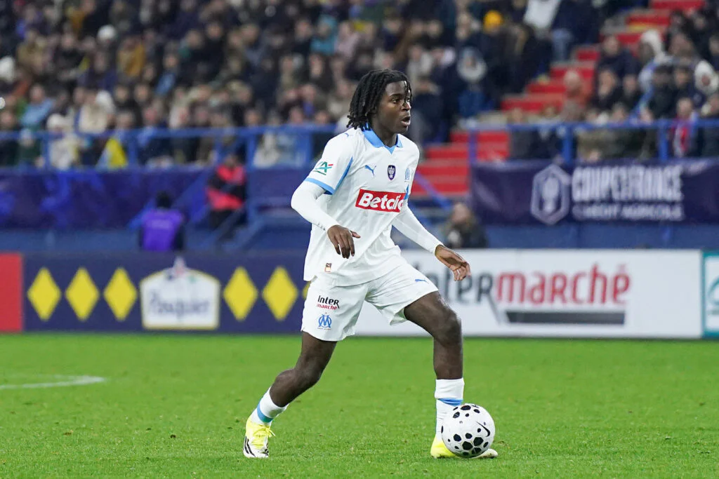 « J’étais un peu choqué par la situation », Darryl Bakola revient sur la bagarre entre Adrien Rabiot et Jonathan Rowe