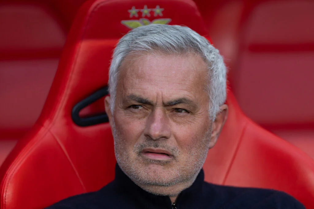 Mercato : Mourinho cible un roc de l’Inter pour blinder la défense du Real Madrid