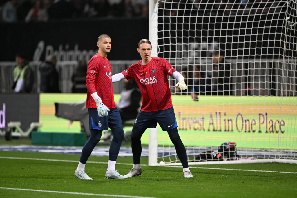 PSG : Luis Enrique prêt à donner une nouvelle chance à Lucas Chevalier en Ligue des Champions ?