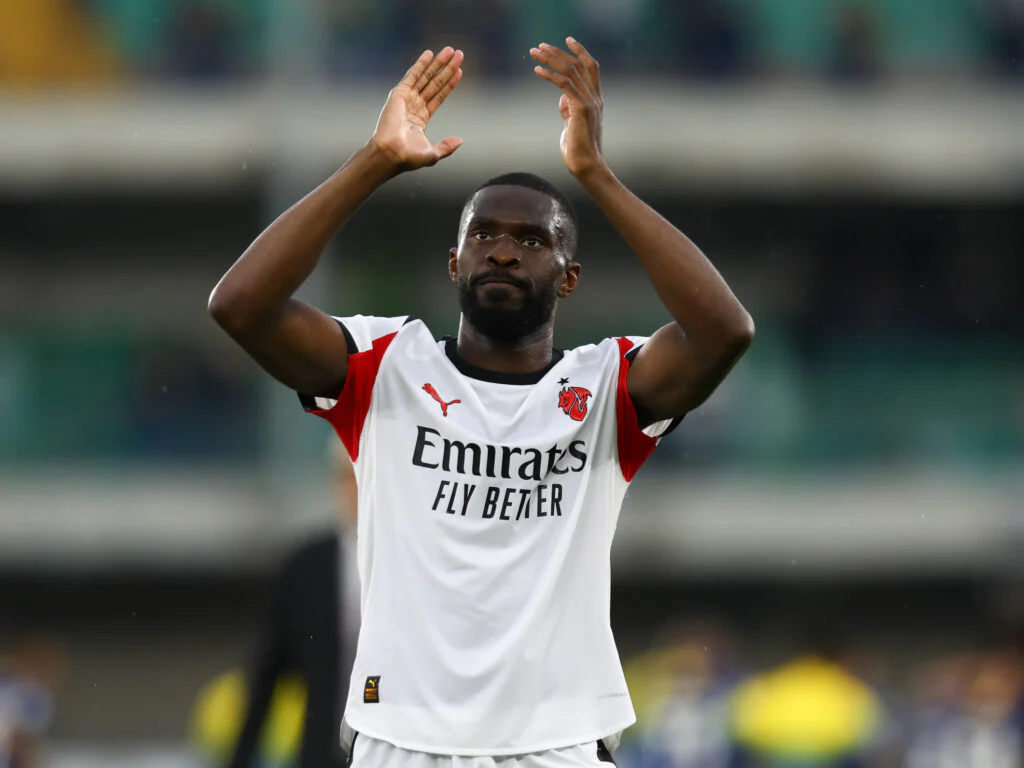 Mercato : Un défenseur central prêt à quitter l’AC Milan pour la Juventus ?