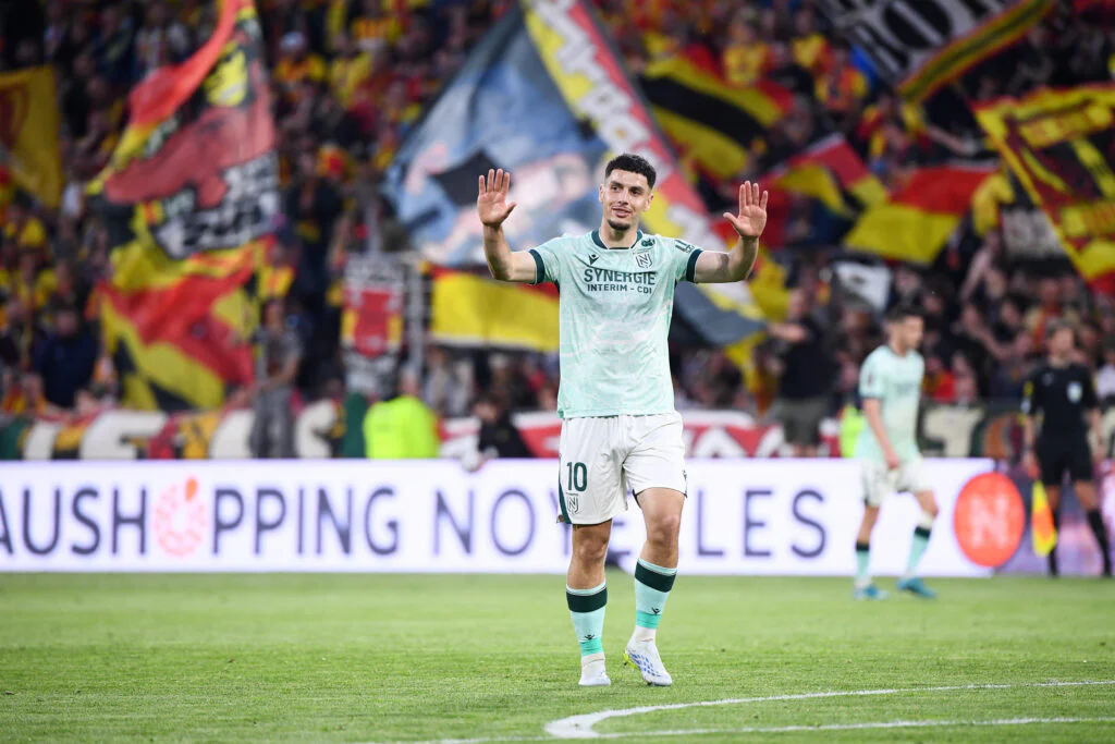Relégué en Ligue 2, Nantes signe pourtant la plus grosse vente de son histoire