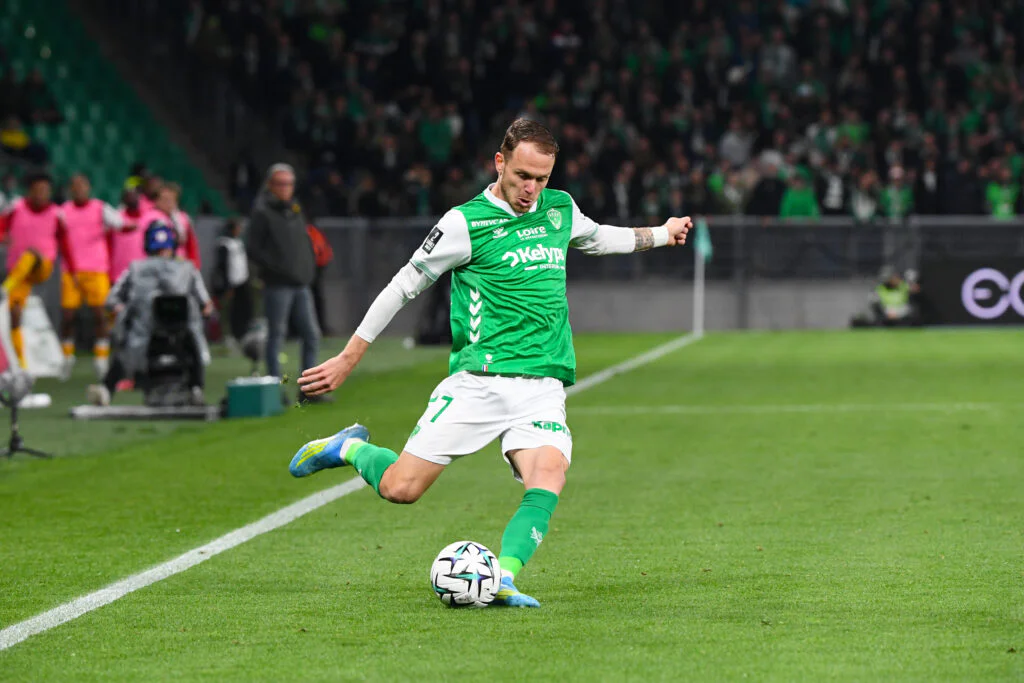 ASSE : Après Stassin et Davitashvili, Cardona lui aussi sur le départ ?