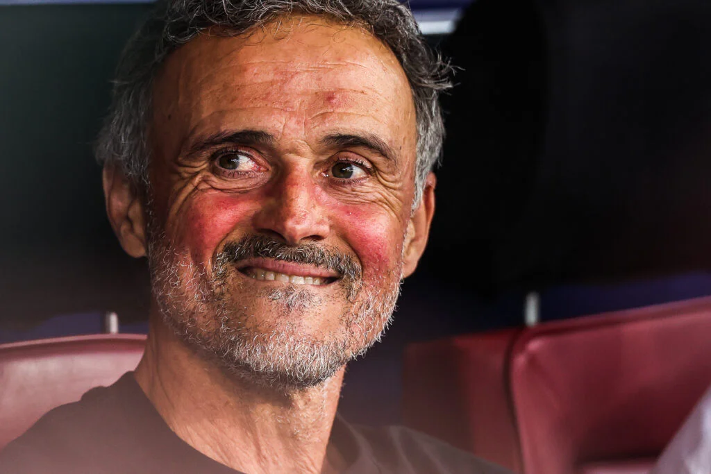 Ferran Torres sur le banc, Zaïre-Emery latéral droit : les compos de OM – PSG sont tombées