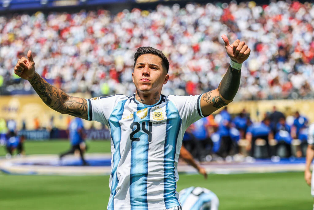 Mercato PSG : Luis Enrique veut recruter le clivant Enzo Fernandez ?