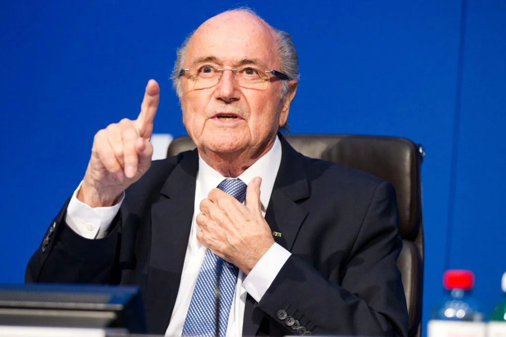 Sepp Blatter sort du silence pour torpiller Gianni Infantino et son projet