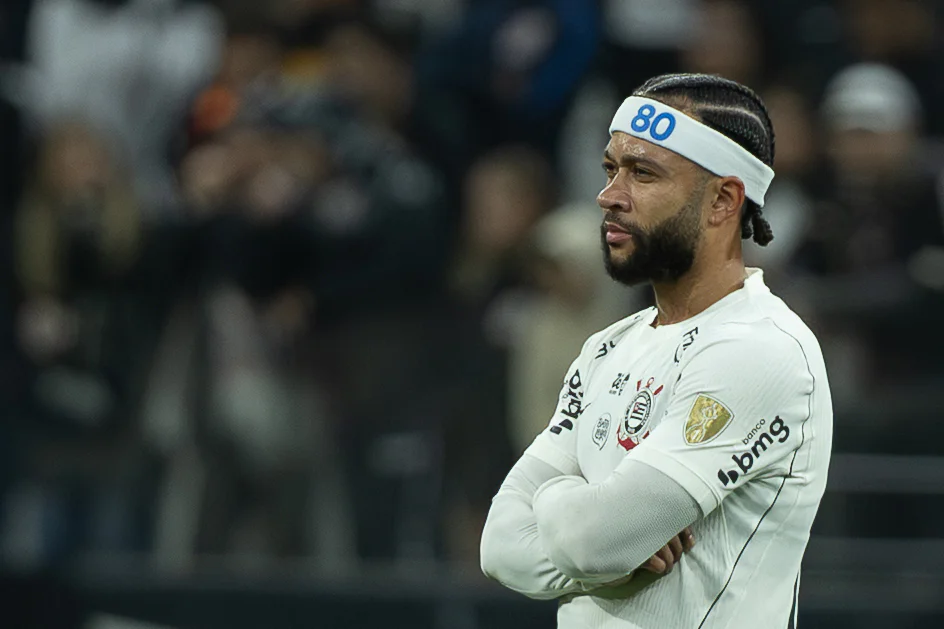 « Je ne laisserai pas ce comportement inacceptable sans sanction », Memphis Depay fou de rage après la rupture de son contrat