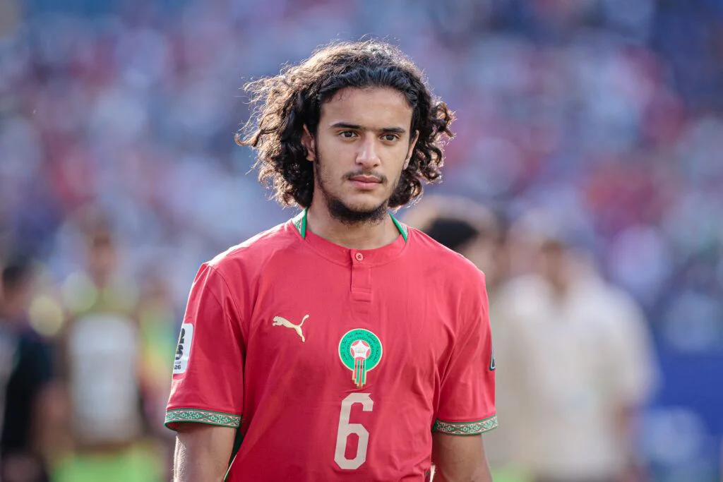 Manchester City : Quel numéro Ayyoub Bouaddi portera-t-il après son départ du LOSC ?