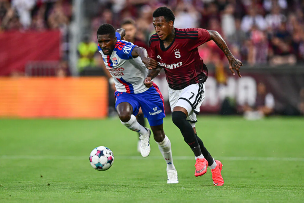 Lyon se rate à Prague et devra tout renverser au retour