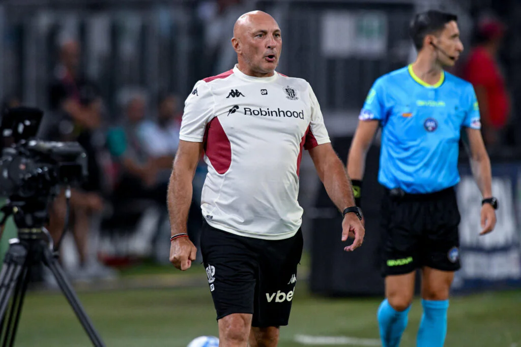 L’OGC Nice active les pistes Nathan Ngoumou et Axel Witsel, un vétéran de 37 ans pour pallier la blessure de Laurent Abergel