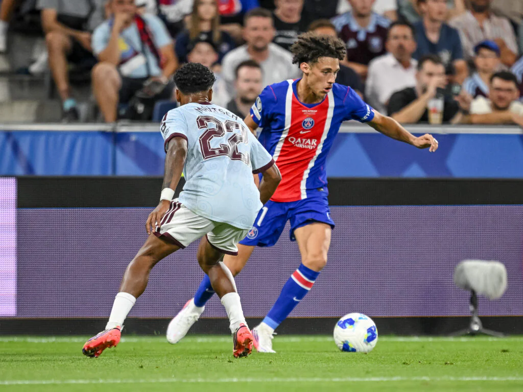 « Sensationnel » : Luis Enrique déjà conquis par Akliouche après 45 minutes