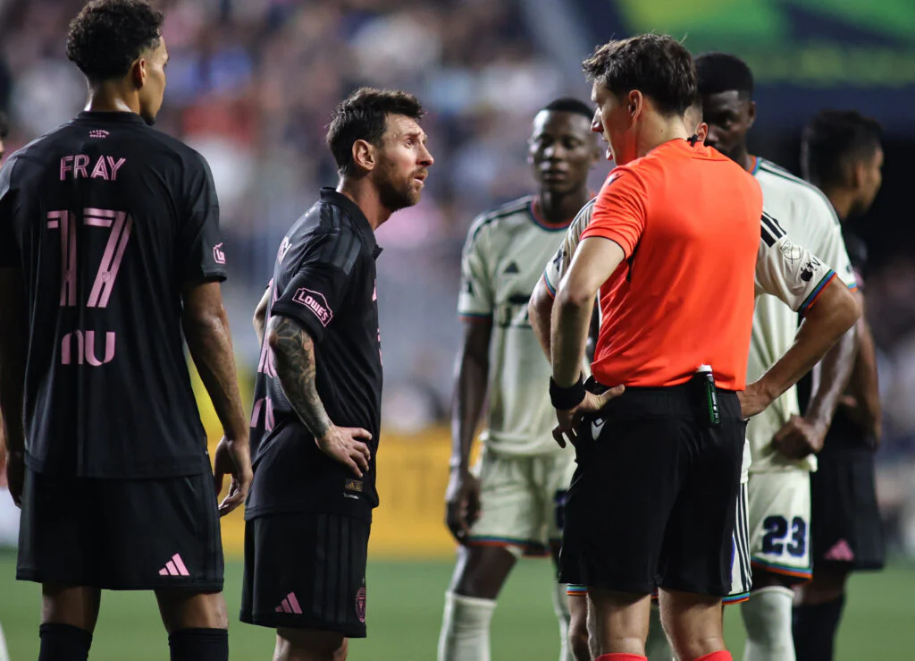 MLS : Lionel Messi sanctionné d’une amende après avoir giflé un adversaire