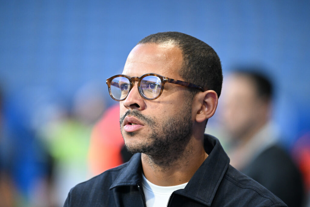 Paris FC : « Je suis très fier », Rosenior assume malgré la défaite