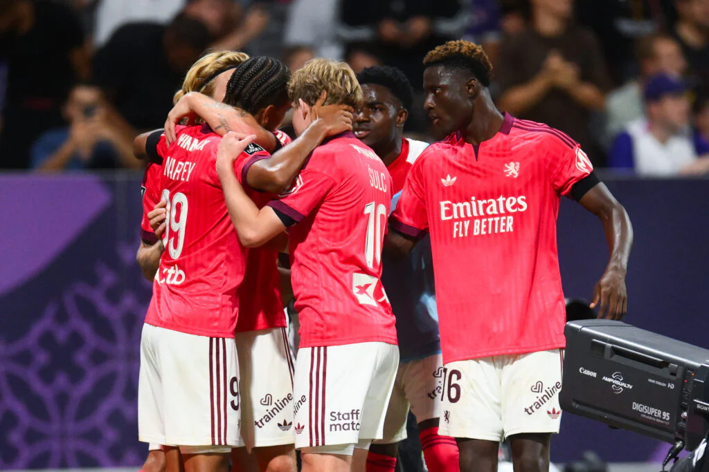 Ligue 1 : Le Mans accroche Brest pour son retour, Lyon s’impose à Toulouse
