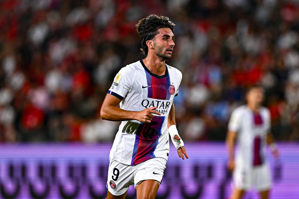 PSG : On sait enfin pourquoi Ferran Torres a quitté le FC Barcelone