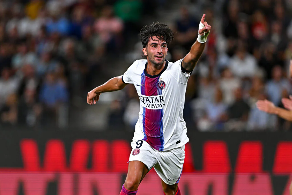 « C’est une super recrue », Pauleta totalement fan de Ferran Torres et de ses débuts fous au PSG