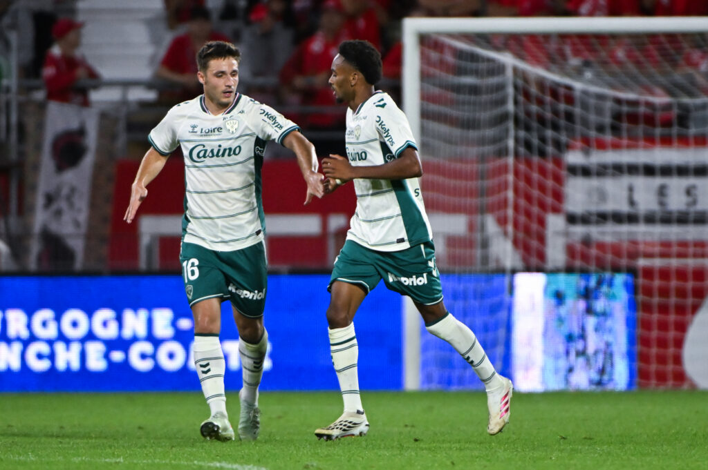 Quatre victoires en quatre matchs, l’ASSE s’impose à Dijon