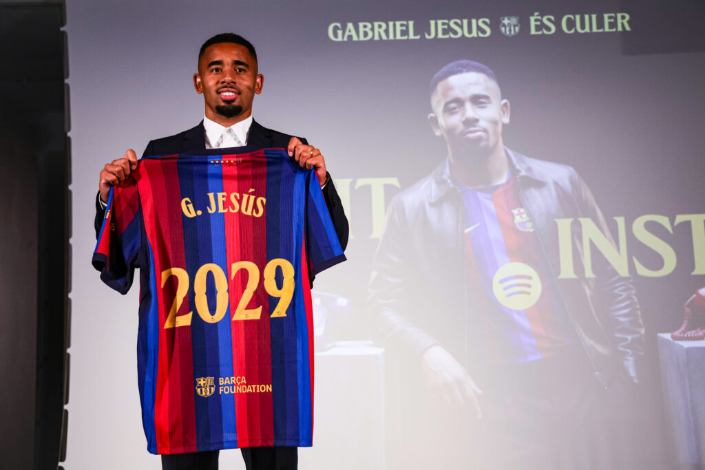 FC Barcelone : Les coulisses de l’arrivée de Gabriel Jesus racontées par la presse espagnole