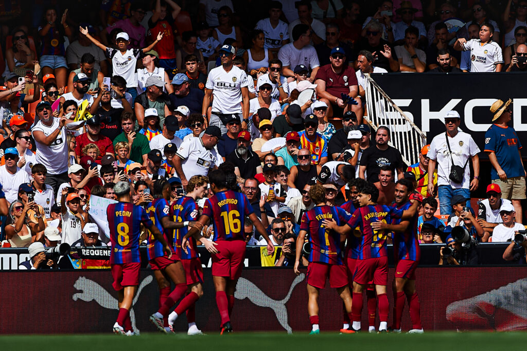 Le FC Barcelone sans pitié face à Valence (5-0), Yamal claque un doublé