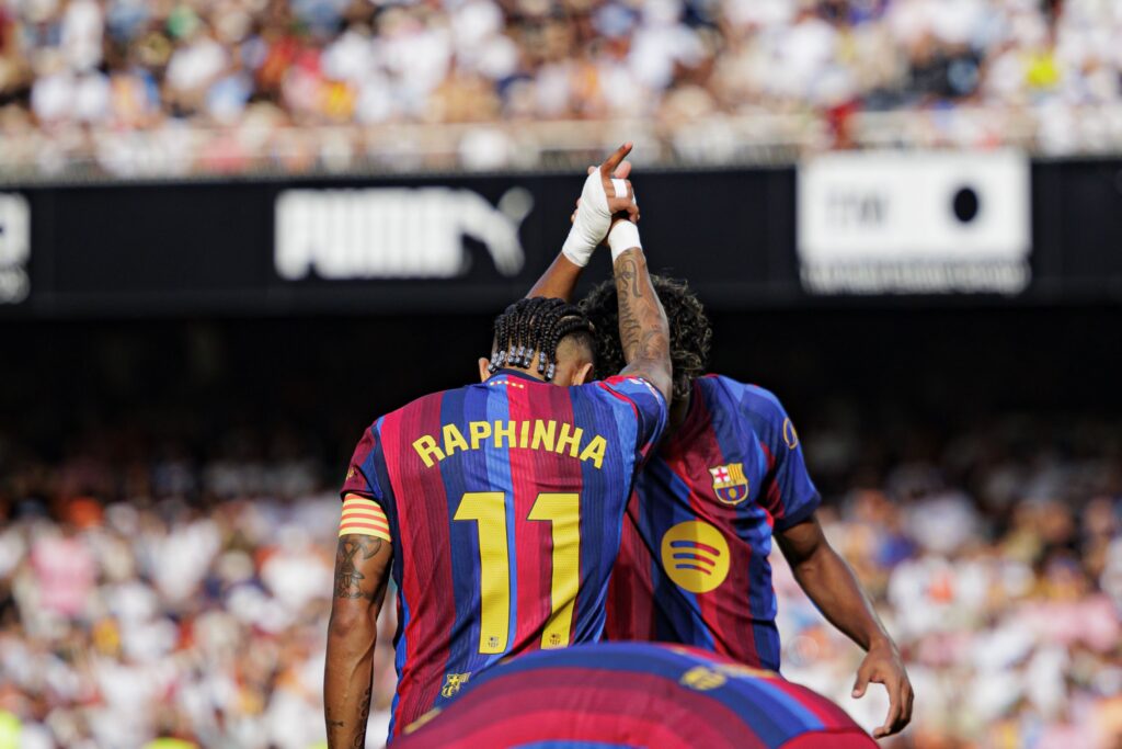 Vidéo : Le but de Raphinha qui humilie deux défenseurs lors de Barça – Feyenoord