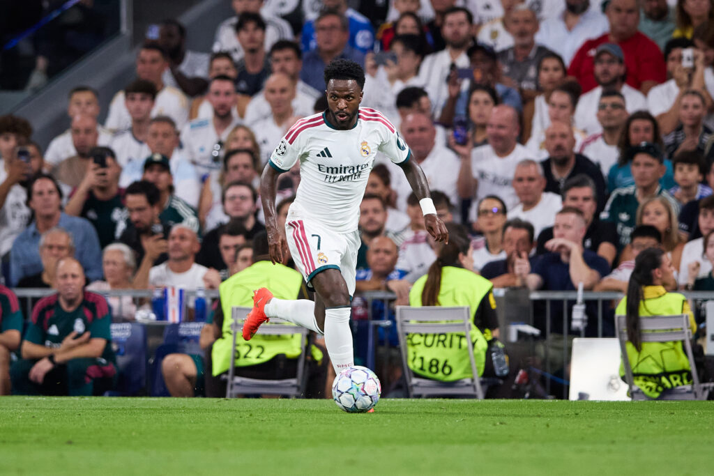 Real Madrid : Vinicius Jr de nouveau sifflé par le Bernabéu, une nouvelle polémique éclate à Madrid
