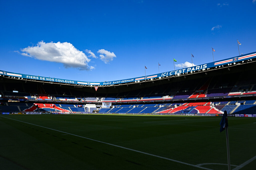 PSG : Excellente nouvelle pour les supporters parisiens, le Parc des Princes bientôt agrandi à 70 000 places ?