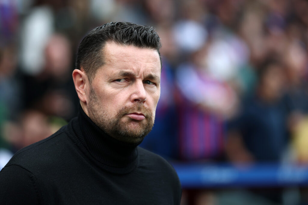 Crystal Palace : La situation de Pierre Sage se tend encore plus après la mise à l’écart de Jaydee Canvot