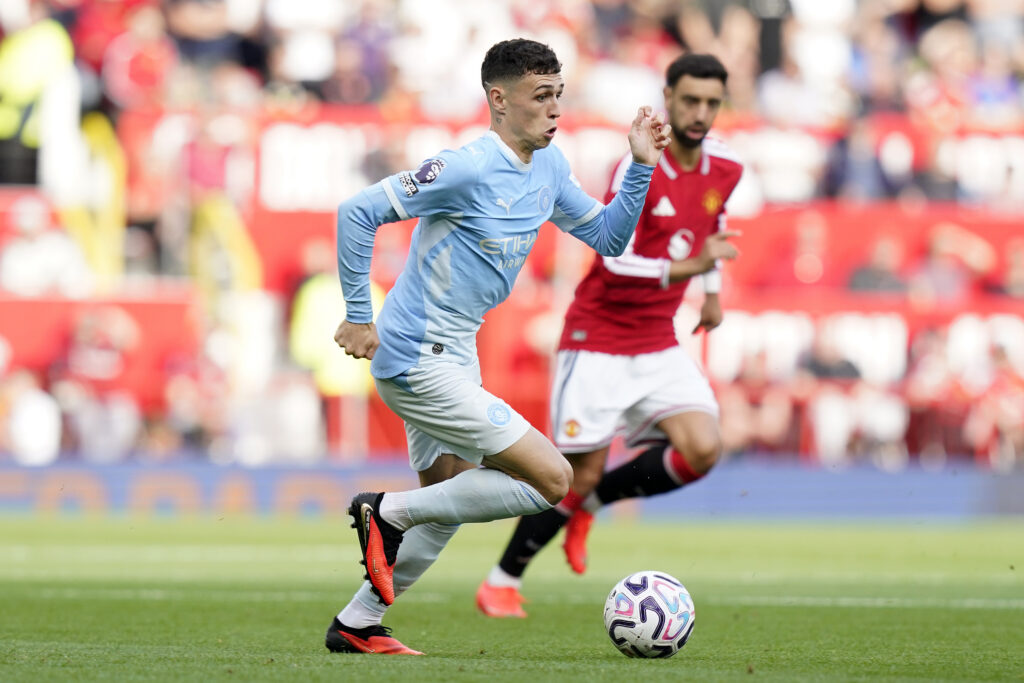 Vidéo : Foden expulsé après un vilain geste, Bruno Fernandes échappe à toute sanction