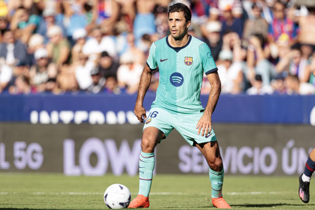 « Je ne pense pas que nous soyons favoris », Rodri met les siens en garde avant le choc face au PSG