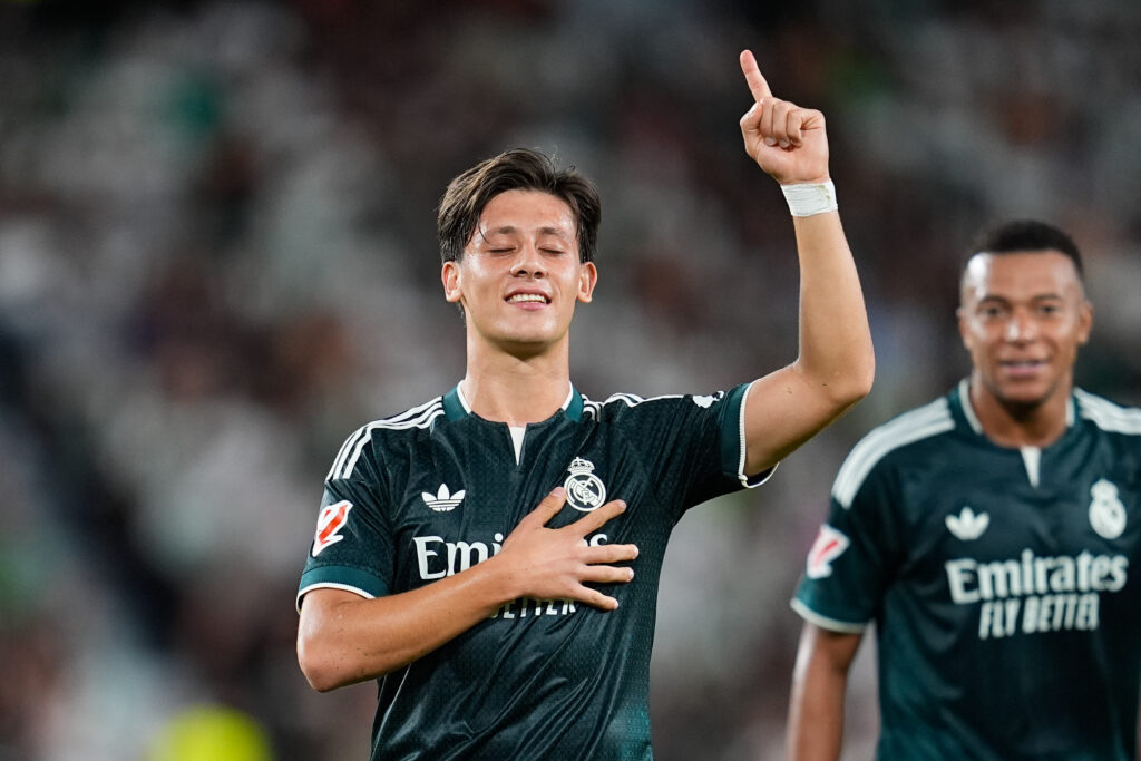 Mené 2-0, Elche a tout renversé, mais le Real Madrid a gagné à la 91e
