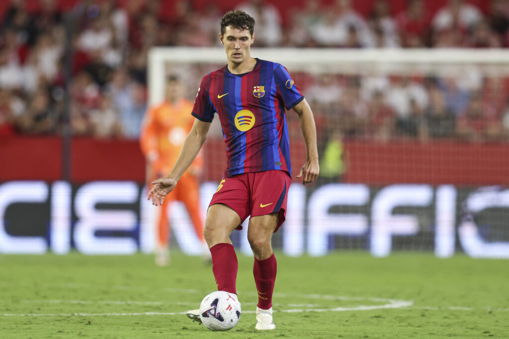 FC Barcelone : Mauvaise nouvelle pour Hansi Flick avec la blessure de l’un de ses défenseurs