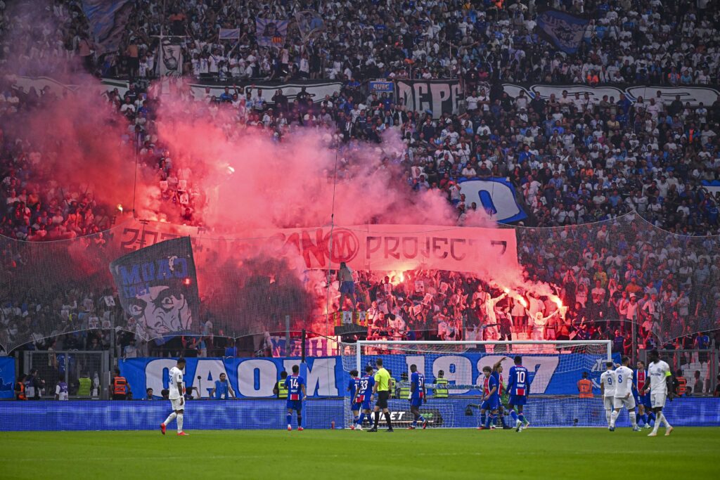Chants homophobes au Vélodrome : le Classique n’a pas été interrompu, contrairement à Lyon-Rennes
