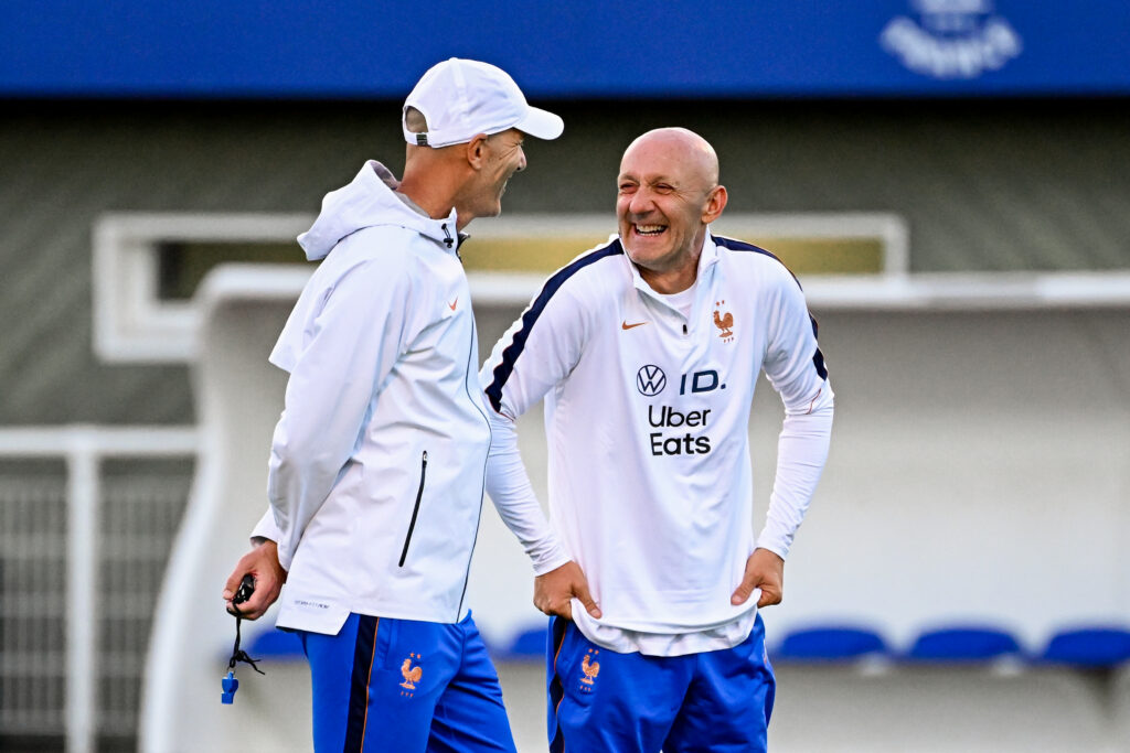 Zidane interdit les coiffeurs en équipe de France, Barthez ne sera pas le plus gêné