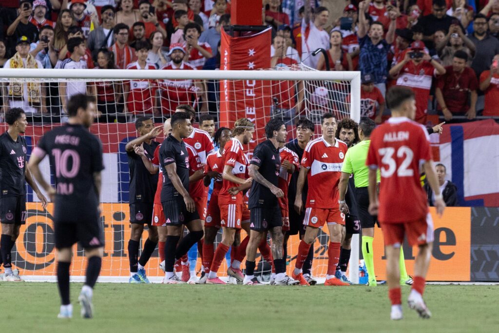 L’argentin De Paul chambre Lewandowski, un doublé de Griezmann : la nuit agitée de la MLS