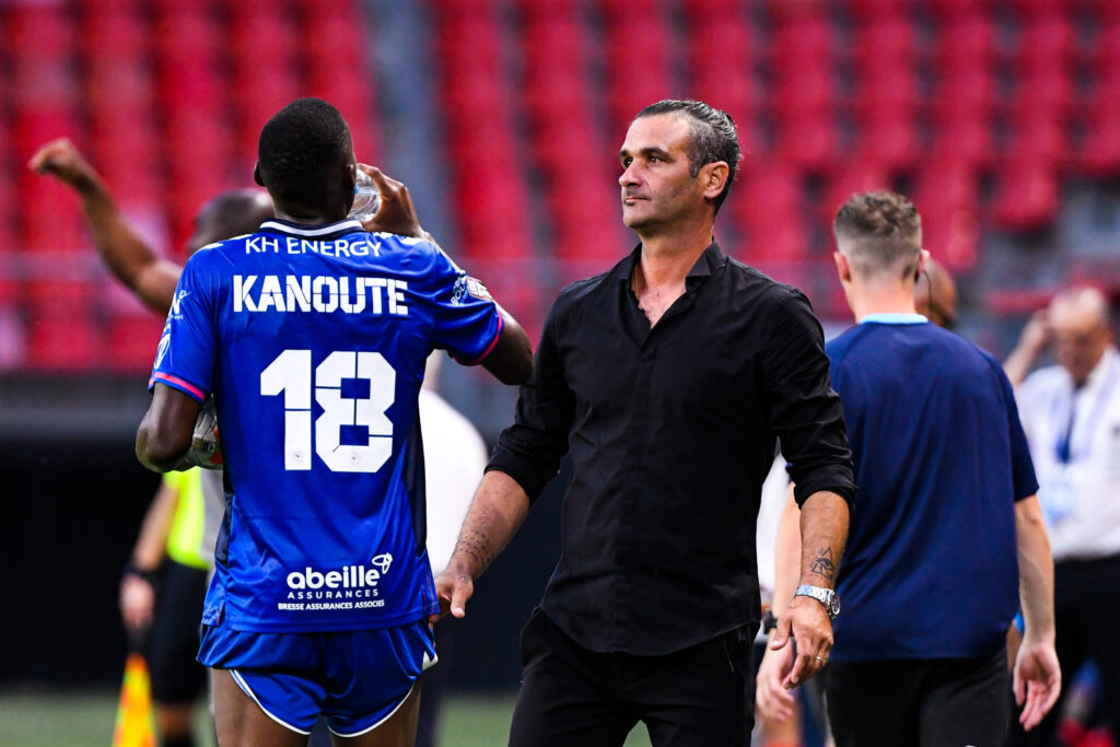 Ligue 3 : un nouveau coach tombe, plombé par une défense en souffrance