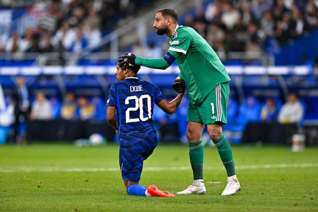 La France accrochée par l’Italie, Donnarumma sort le grand jeu