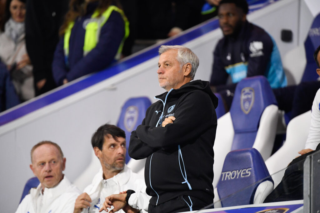 OM : une victoire sans la manière à Troyes, Bruno Genesio mise tout sur le mental pour relancer Marseille
